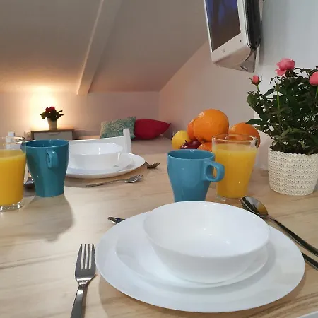 Na Poddaszu Czwarte Pietro 乌斯特卡