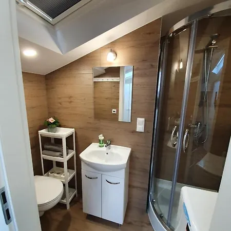 民宿 Na Poddaszu Czwarte Pietro