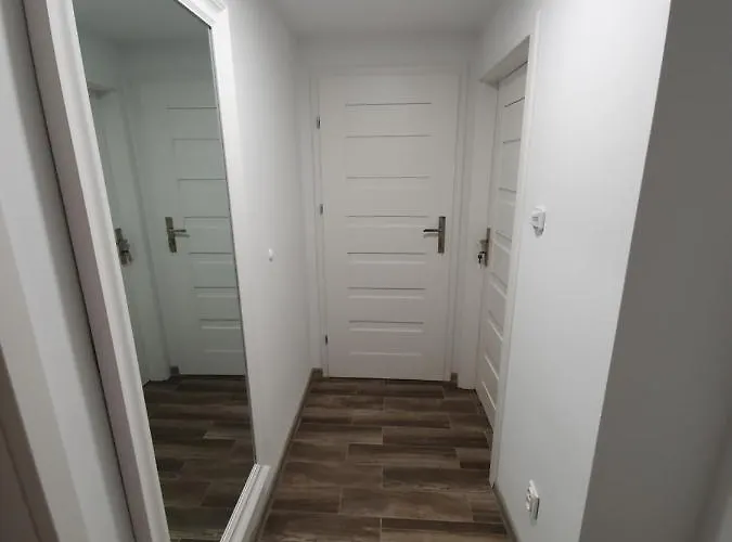 Na Poddaszu Czwarte Pietro Habitación en casa particular *